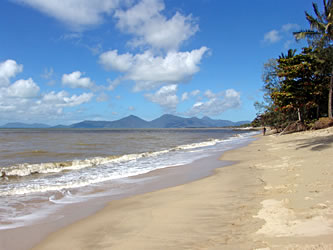 Holloways Beach